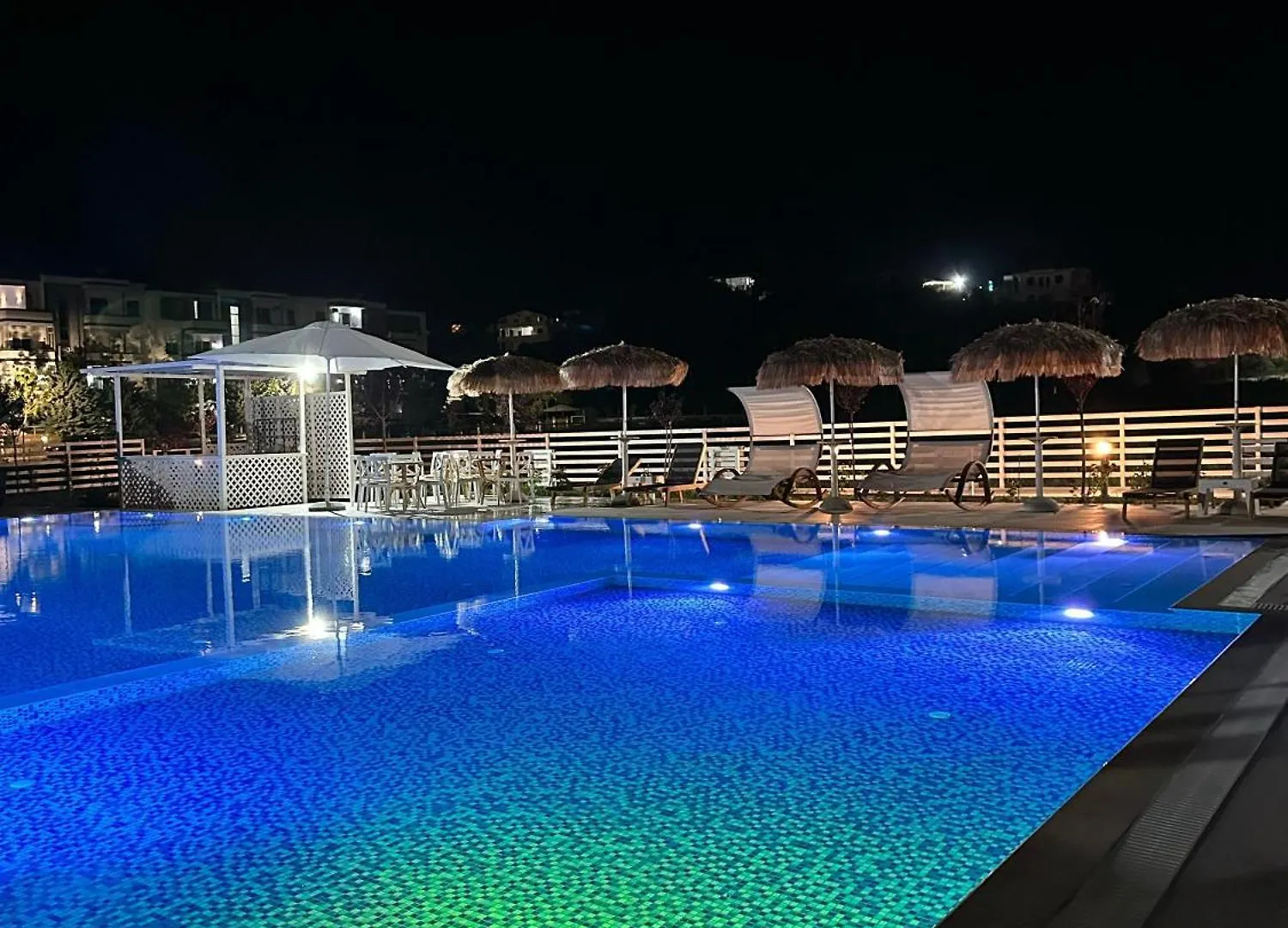 Tea Residence, Gjiri I Lalzit Delux Villa Durrës